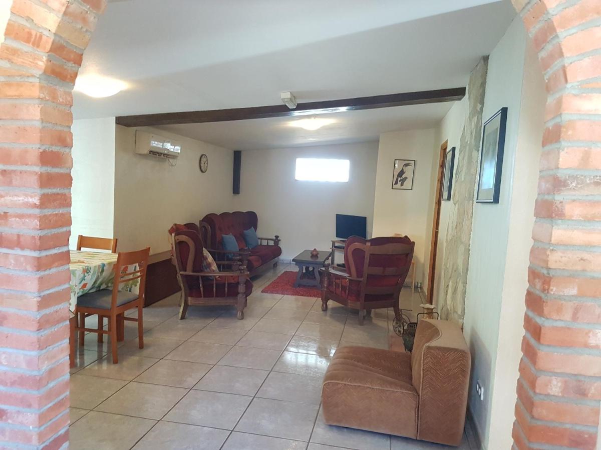 Gamundi Apartment